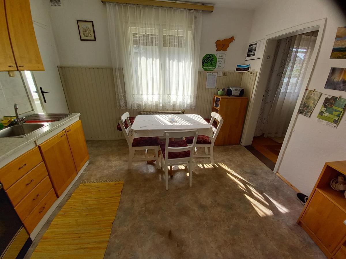 Rooms Apartma Cerknica Εξωτερικό φωτογραφία